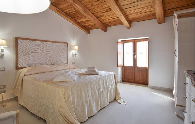 Appartamento intero, Appartamento sul mare con terrazza e Wi-Fi - 200 m dalla spiaggia in San Marco (Cilento), Castellabate