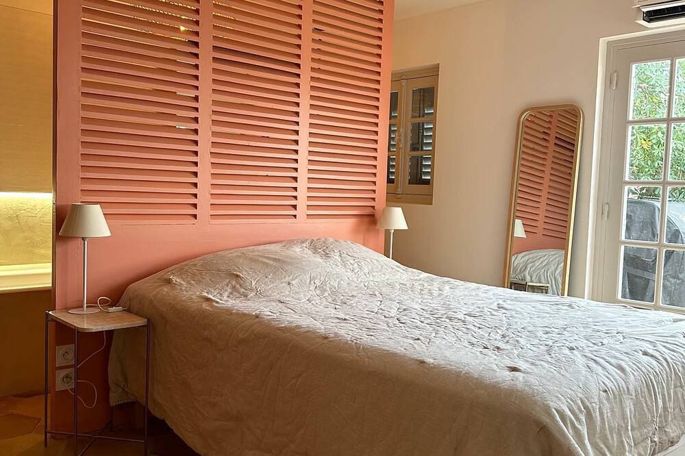Exceptional villa with private pool on Porquerolles in Hyeres, Costa mediterranea (Francia)