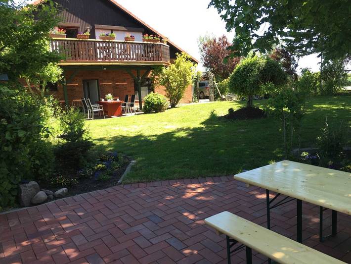 Ferienwohnung für 2 Personen, mit Garten und Terrasse, kinderfreundlich in Friedrichskoog