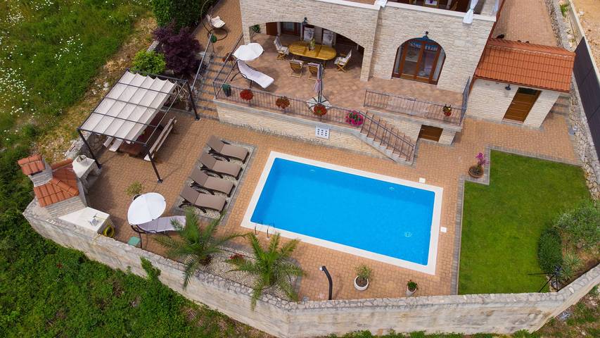 Villa pour 8 personnes avec terrasse in Ville de Krk, Krk