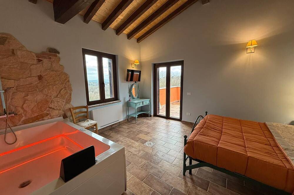 Scappo in Umbria, Casale Rusinè in Narni, Provincia di Terni