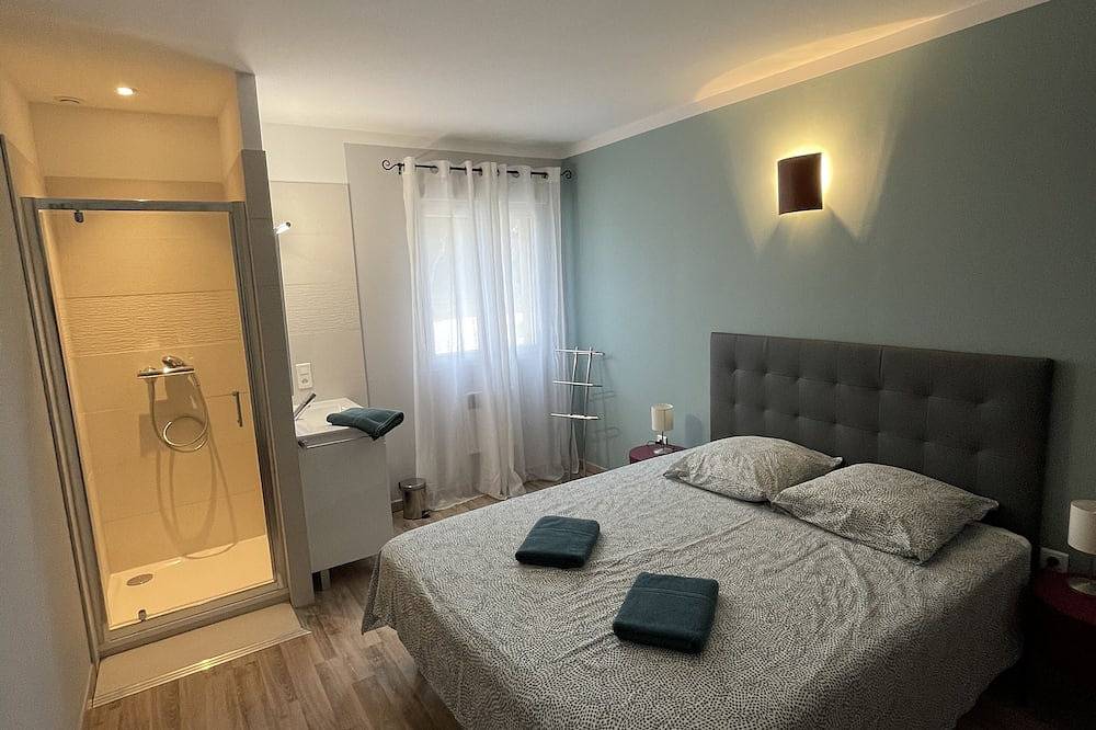 Villa Tavel, near Avignon in Tavel, Region de Nimes