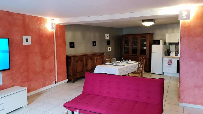 Location de vacances pour 12 personnes, avec vue et terrasse, animaux acceptés à Castelnau-de-Guers - 4