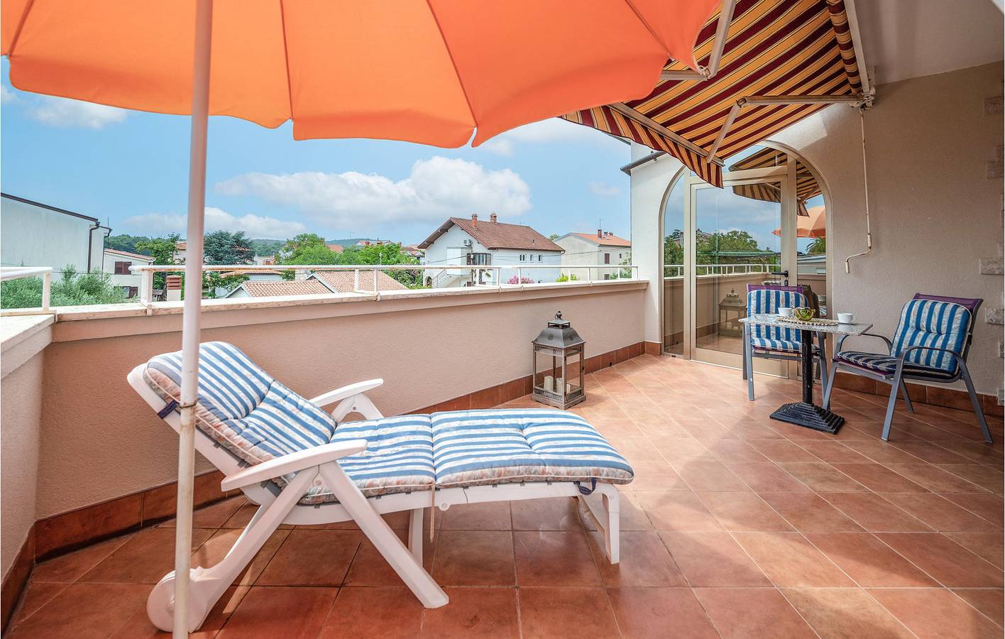 Apartamento vacacional entero, Encantador apartamento con piscina, terraza y a 2 km de Bijela Plaža in Medulin City, Medulin