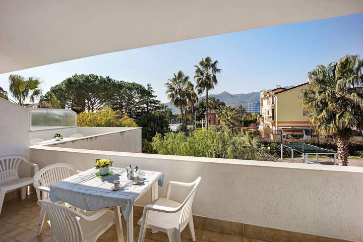 Gîte pour 4 personnes, avec Jardin à Loano - 2