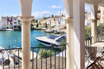 Gîte pour 2 personnes, avec terrasse dans Port Grimaud
