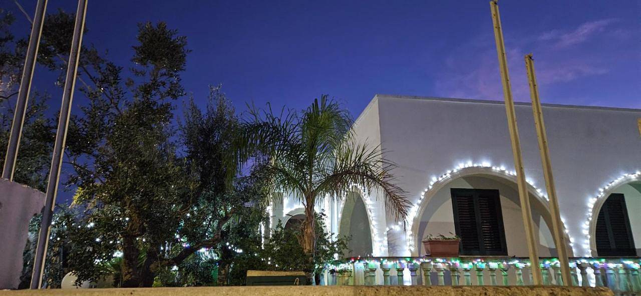 Appartamento intero, Salentiggiano Villa Ulivi Vacanze Con Piscina 8/16 Pl in Tiggiano, Provincia di Lecce