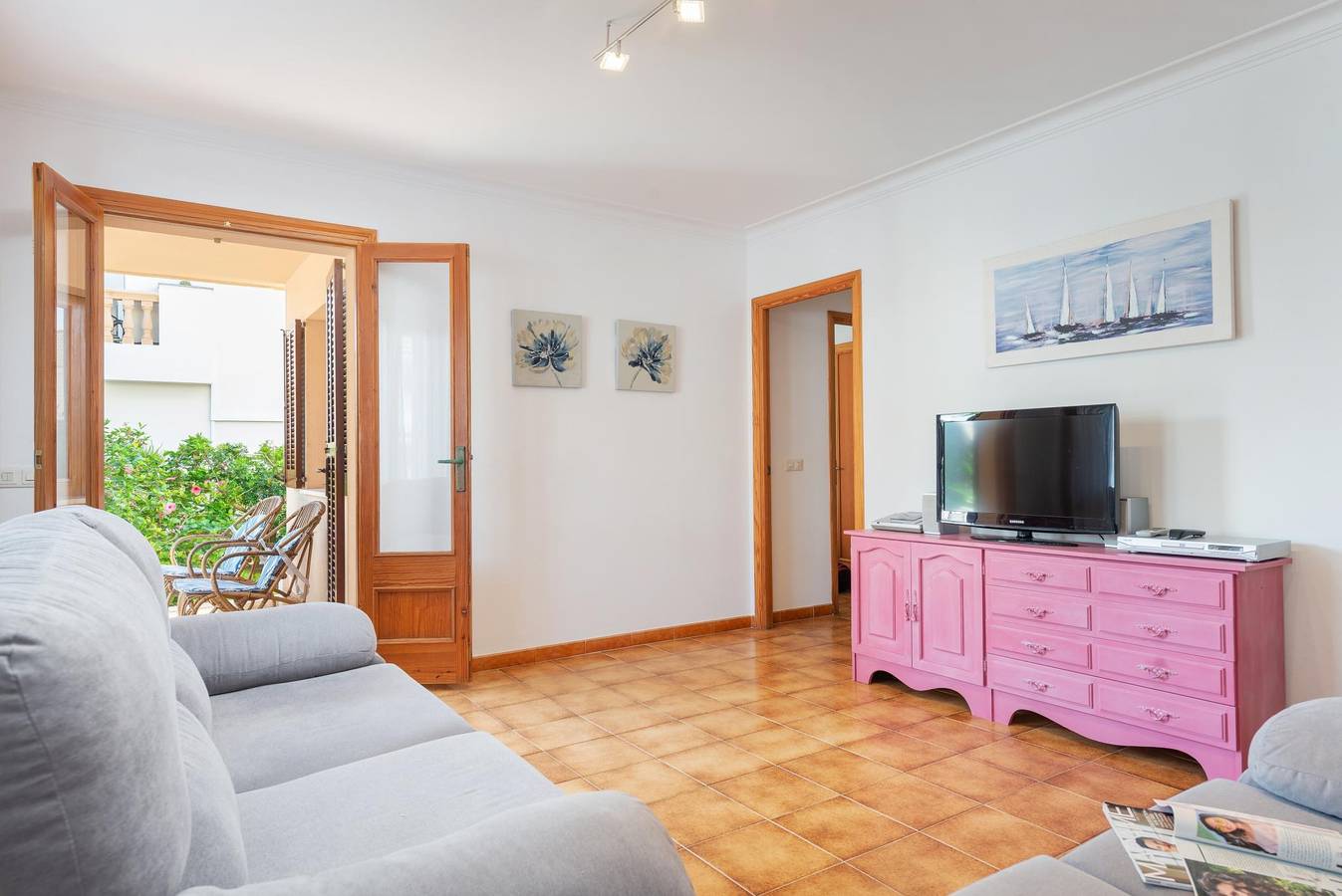 Apartamento vacacional entero, Can Confit - Apartamento con terraza en Can Picafort. Wifi Gratis in Can Picafort, Santa Margalida