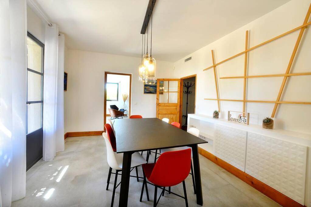 Three-Bedroom Villa in Uzès, Nimes und Umgebung