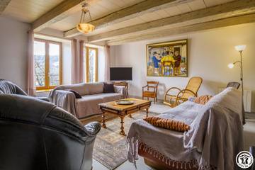 Maison De Vacances pour 10 Personnes dans Haut-Valromey, Nantua, Photo 3