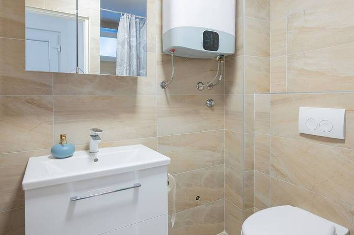 Appartement entier, Garçonnière prés de la plage Preko, Ugljan in Preko, Île d'Ugljan