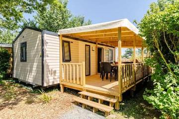 Mobil home pour 4 personnes, avec piscine et jardin à Bois-de-Céné