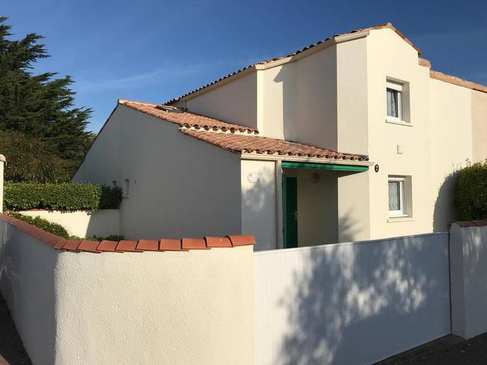 Maison de vacances pour 5 personnes, avec terrasse ainsi que piscine et jardin - 1