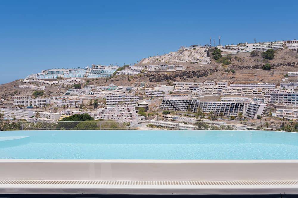 Luxury apartment with terrace, private swimming pool and views in Puerto Rico (Gran Canaria), South Gran Canaria