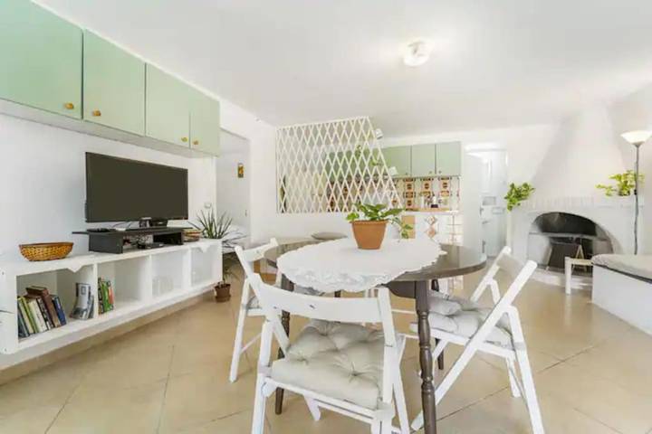 Location de vacances pour 6 personnes, avec vue et jardin, animaux acceptés dans Portixeddu - 4