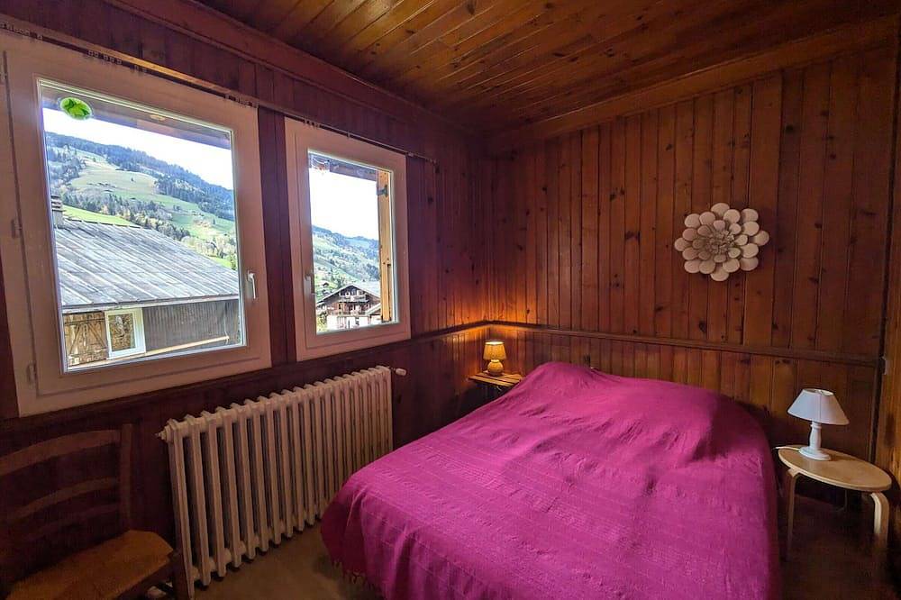 2-bedroom apartment, 5 guests, village center with parking in Arêches, Beaufort (Rhône-Alpes)