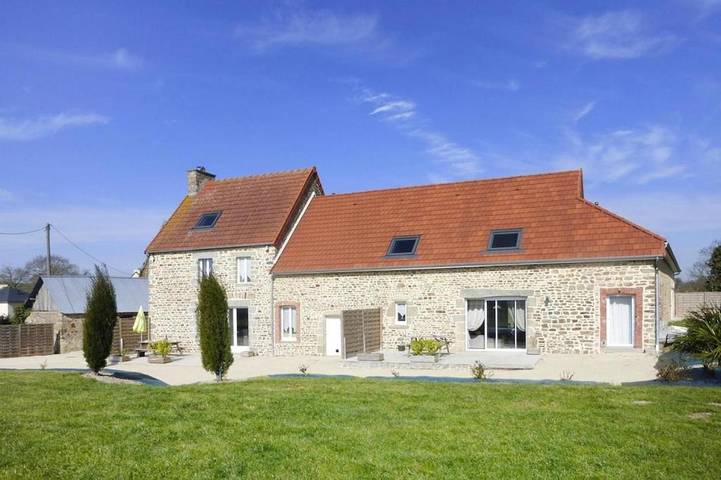 Location de vacances pour 6 personnes, avec terrasse et jardin, animaux acceptés à Bacilly