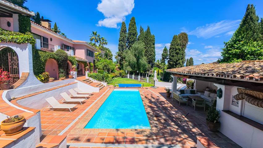 Casa rural para 10 personas, con jardín además de vistas al mar y piscina, Se admiten mascotas en Torremolinos - 3