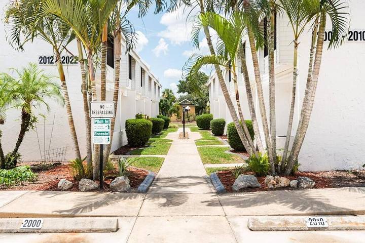 Chalet para 3 personas, con jardín - 1