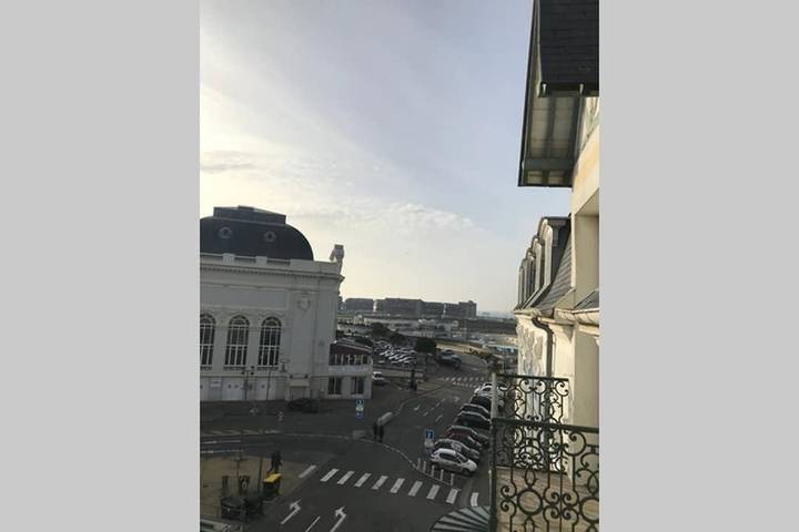 Gîte pour 2 personnes, avec vue et balcon dans Casino de Trouville - 3