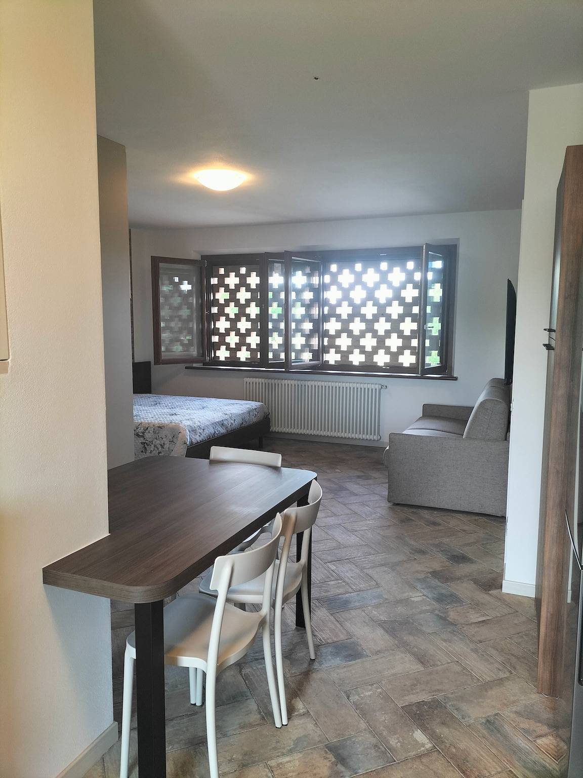 Ganzes Studio, Studio 'La Scarpina Alloggio N 2' mit privater Terrasse, Gemeinschaftsgarten und Klimaanlage in Ponti sul Mincio, Gardasee