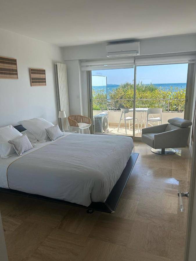 Gîte pour 5 personnes, avec vue et balcon dans Plage du Palm Beach - 4