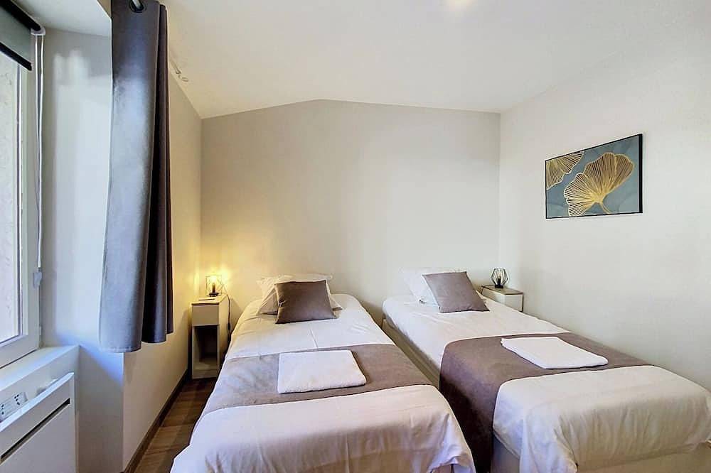 La Chasa - Townhouse with a Spa in Le Puy-en-Velay, Haute-Loire