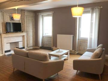 Gîte pour 6 personnes à Lagnieu