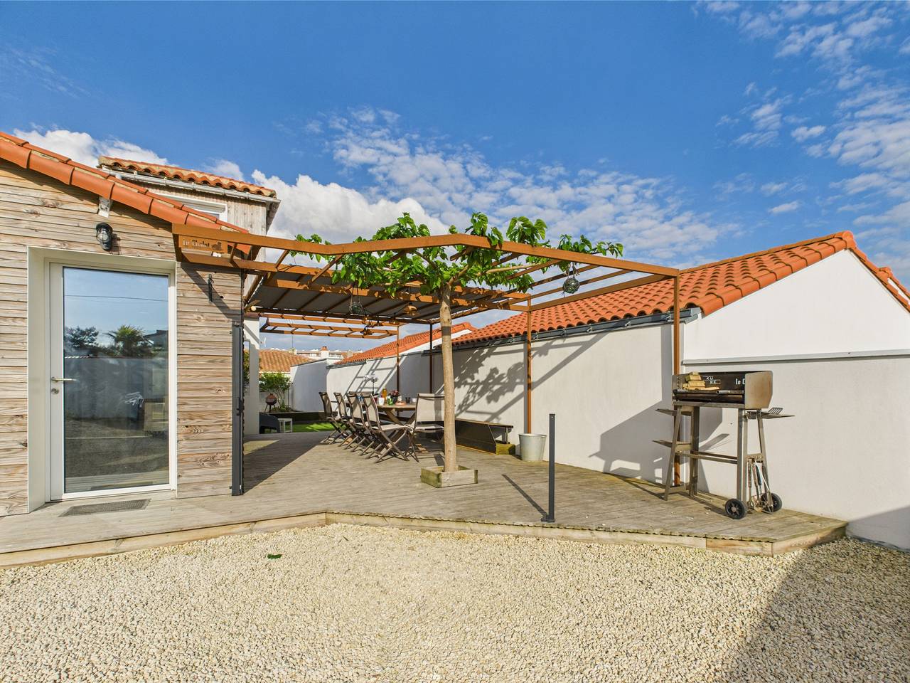 Maison pour 10 entièrement rénové - terrasse  in Les Sables-d'Olonne, Vendée