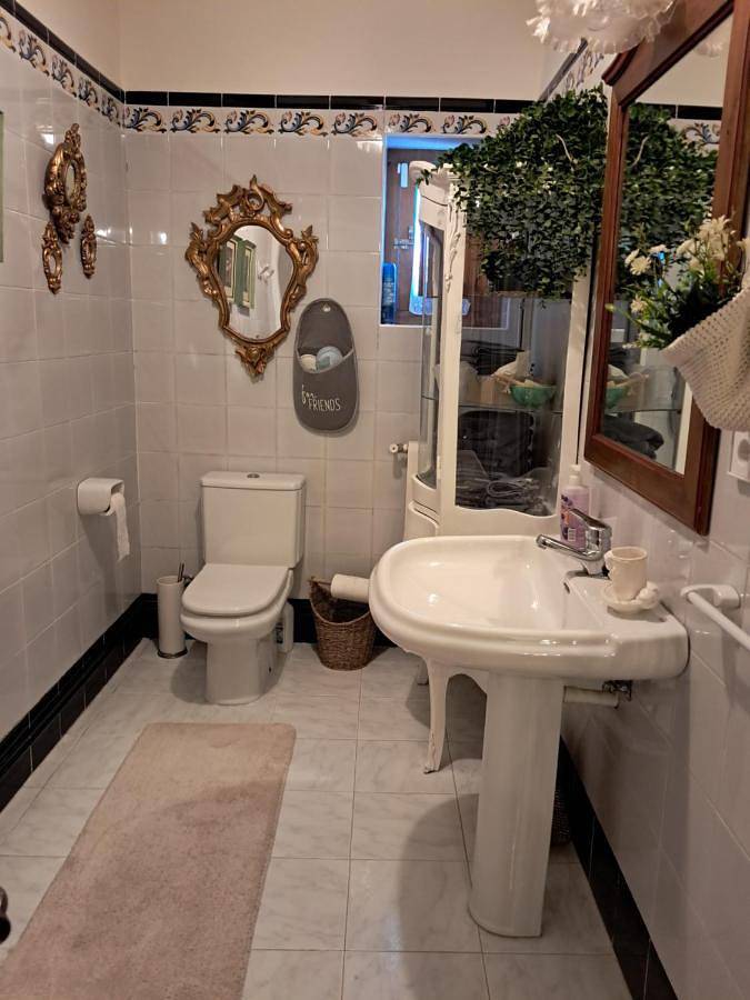 Casa rural para 10 personas, con Balcón y Terraza además de Piscina y Vistas en Los Serranos - 4