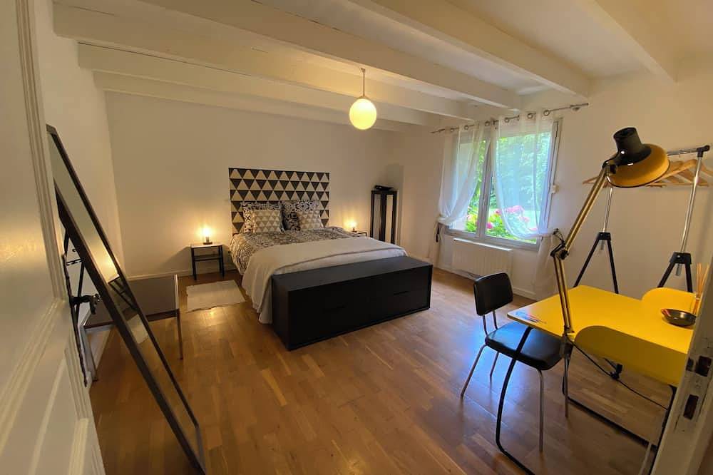 Le Gite de Terras - Piscine- Pool house - Parc in L'Honor-de-Cos, Tarn-et-Garonne