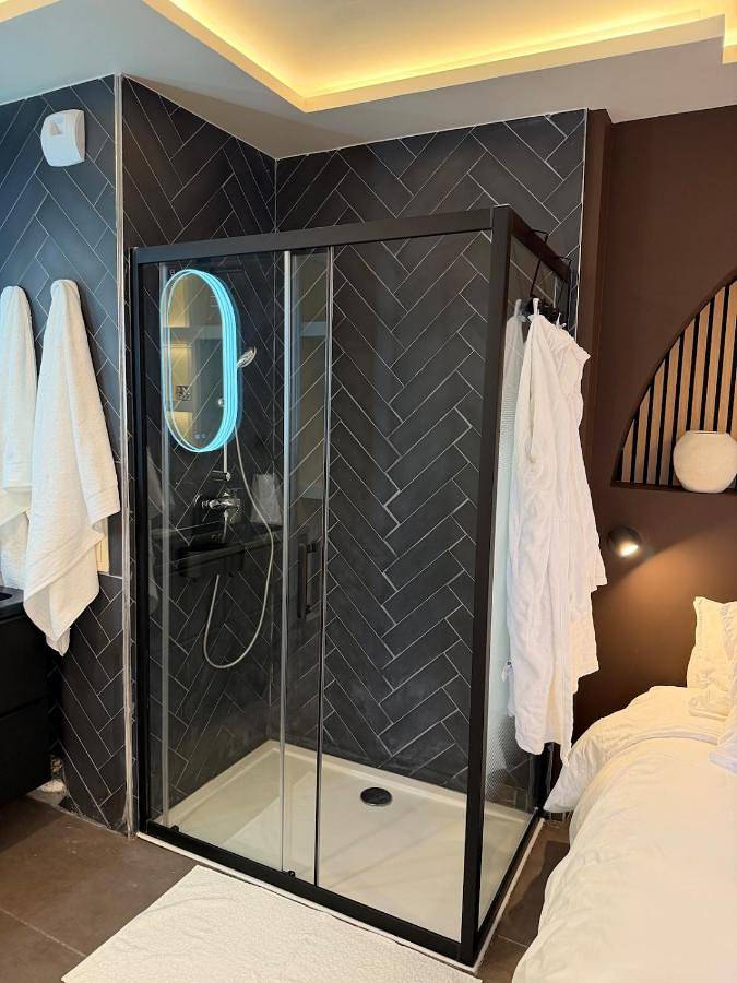 Appartement entier, L'Écrin Beige - Immersive suite with private Jacuzzi in Champlan, Essonne