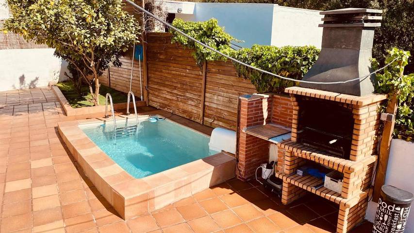 Chalet für 7 Personen, mit Pool und Ausblick sowie Garten, mit Haustier - 1