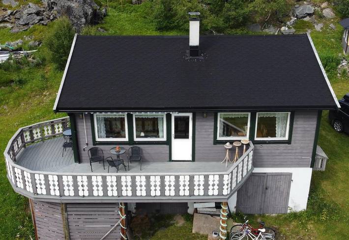 Ferienhaus für 6 Personen, mit Terrasse und Seeblick sowie Ausblick, mit Haustier in Finnmark