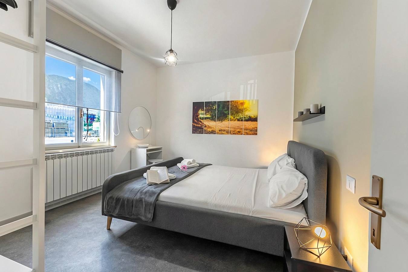 Ganze Wohnung, Appartamento Fabio Few Min From Lake in Riva del Garda, Gardasee-Berge