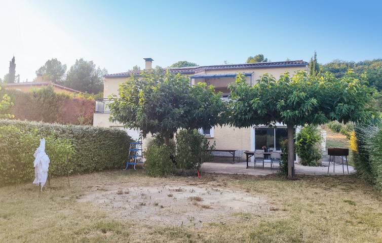 Gîte pour 4 personnes, avec Jardin à Lieuran-Cabrières