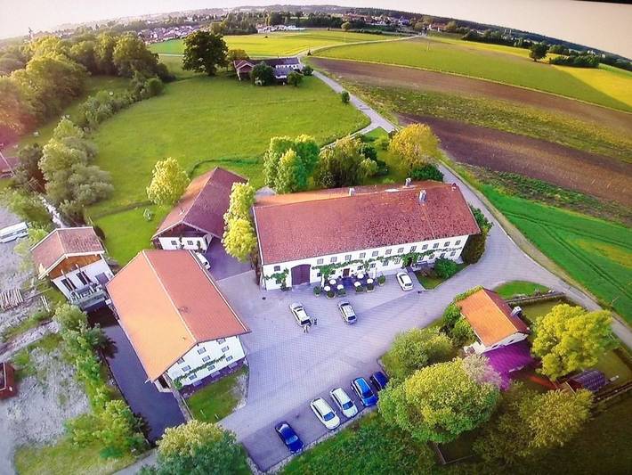 Maison d’hôte pour 3 personnes, avec terrasse et vue, animaux acceptés