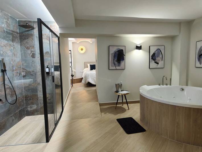 Apartamento para 2 personas, con Jacuzzi y Terraza en Ubrique