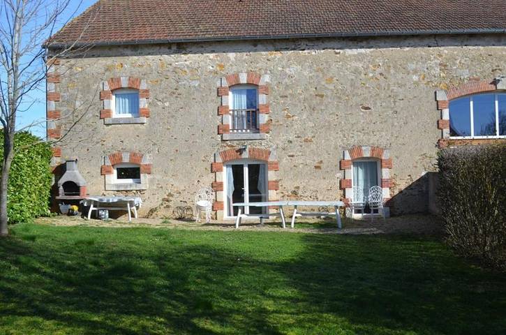 Chambre d’hôte pour 2 personnes, avec vue et jardin dans Saint-Amand-Montrond - 3