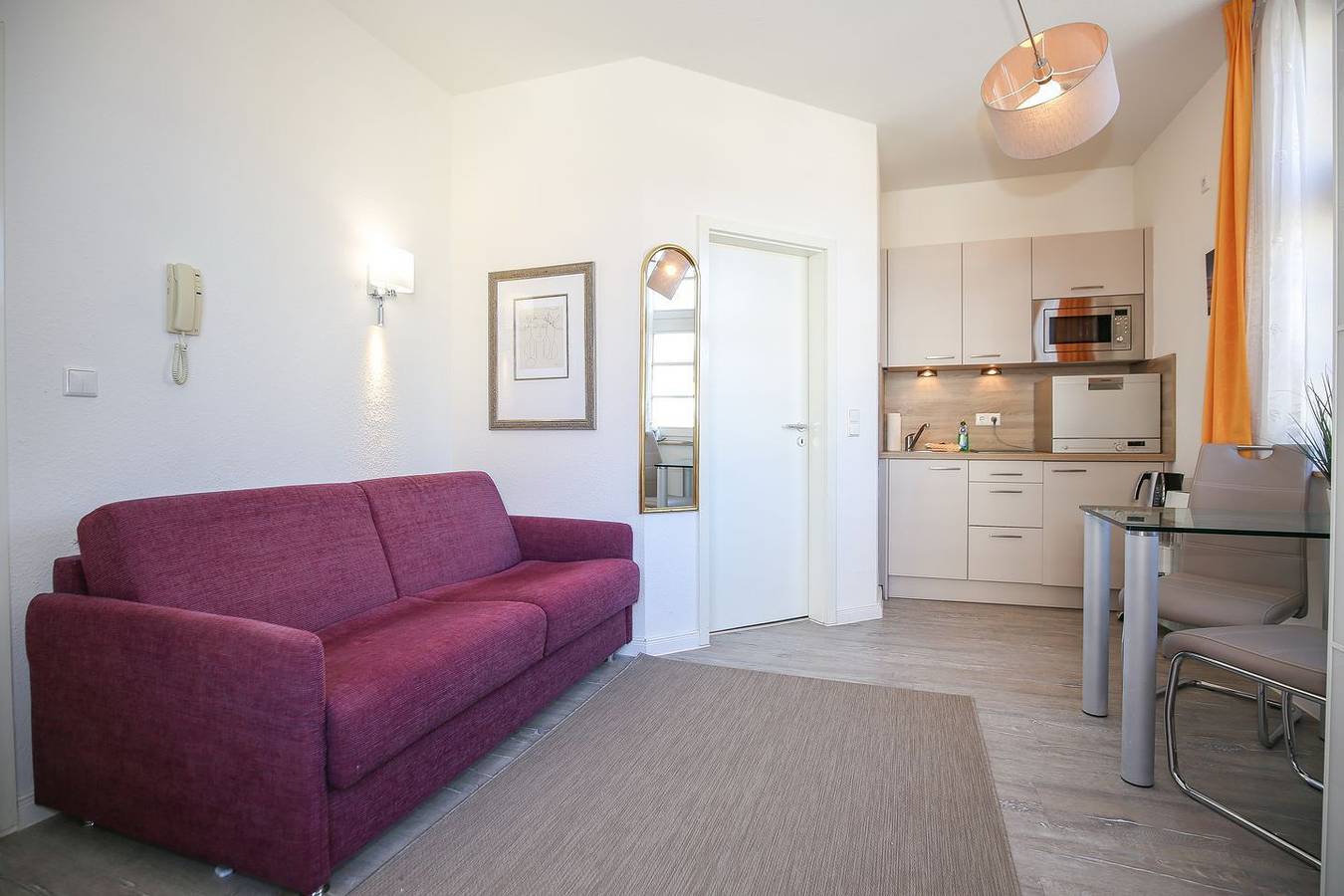 Apartamento entero, Apartment mit Balkon und Strandnähe für 1-2 Gäste + Hund in Kühlungsborn, Mar Baltico Mecklenburg