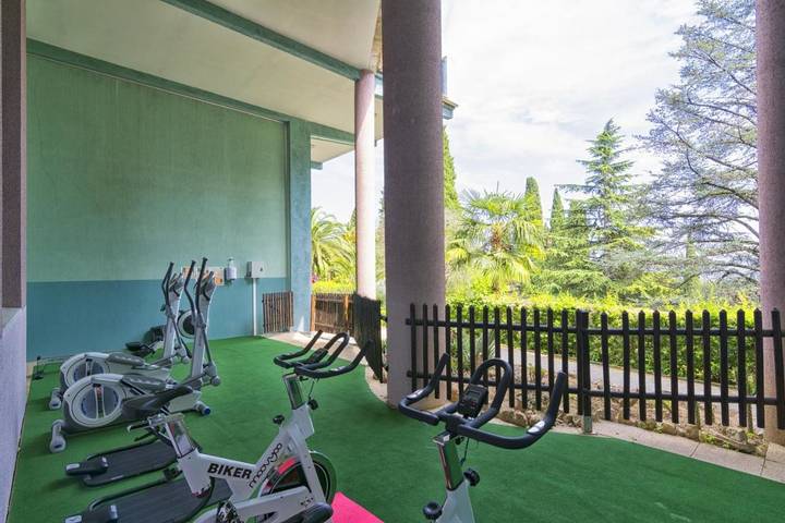 Parc de vacances pour 4 personnes, avec jardin et piscine, adapté aux familles sur la Côte d'Azur - 4