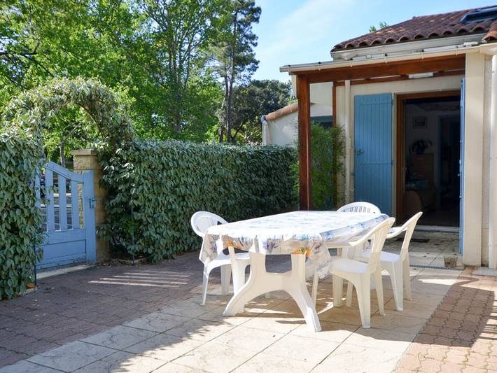 Location de vacances pour 6 personnes, avec terrasse dans La Palmyre