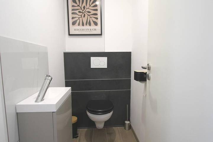 Location de vacances pour 13 personnes, avec terrasse ainsi que jacuzzi et jardin dans Chevrerie du Brabant - 3