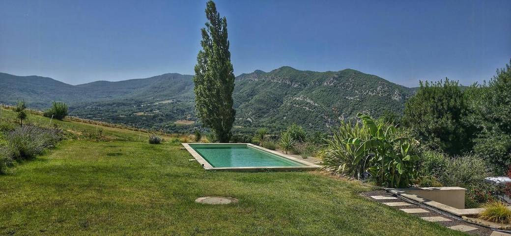 Location de vacances pour 11 personnes, avec piscine et terrasse à Roche-Saint-Secret-Béconne - 3