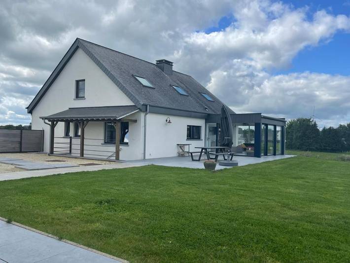 Location de vacances pour 8 personnes, avec vue ainsi que piscine et jardin à Bastogne - 3