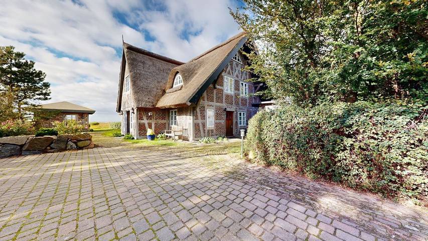 Ferienhaus für 4 Personen, mit Sauna und Balkon sowie Garten in Thiessow