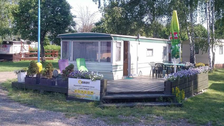 Camping für 8 Personen, mit Ausblick und Terrasse sowie Seeblick und Garten in Tschechien