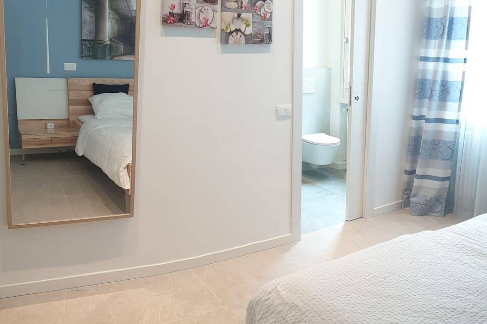 Ganze Wohnung, Luxus Seeblickwohnung 130 qm  3 Sz Altstadt Limone in Limone sul Garda, Gardasee-Berge