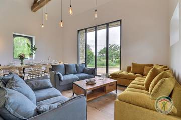 Gîte pour 12 Personnes dans Livré-sur-Changeon, Région de Rennes, Photo 1