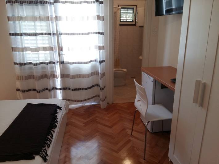 Apartament wakacyjny dla 3 osób w Arbanija